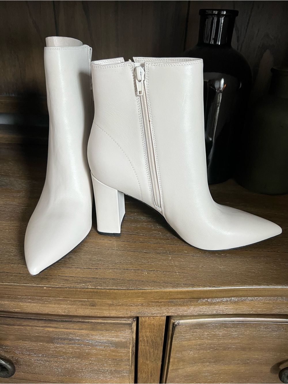 Marc Fisher off white botties